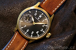 Steinhart Nav B-Uhr 47 Handaufzug Bronze Limited Edition