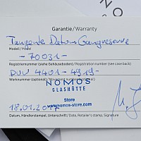 Nomos Tangente Datum Gangreserve KOMISE 420200023