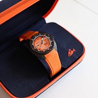 Doxa SUB 300 Carbon Professional 822.70.351.21 KOMISE 420240040