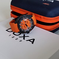 Doxa SUB 300 Carbon Professional 822.70.351.21 KOMISE 420240040