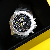 Breitling Avenger Code Yellow KOMISE 420170023